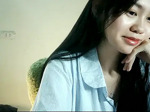 Snapshot of Nunaa18 chatting on 07/03/26, 04:46 Nunaa18 online show from 07/03/26, 04:46