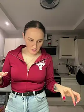 Snapshot of TomilaSi chatting on 01/19/26, 12:36 TomilaSi online show from 01/19/26, 12:36