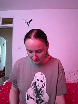 Snapshot of TomilaSi chatting on 02/01/26, 11:42 TomilaSi online show from 02/01/26, 11:42