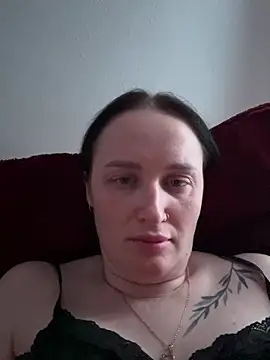 Snapshot of TomilaSi chatting on 02/05/26, 10:47 TomilaSi online show from 02/05/26, 10:47