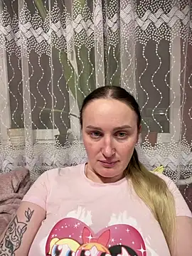 Snapshot of TomilaSi chatting on 02/13/26, 09:11 TomilaSi online show from 02/13/26, 09:11