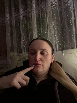 Snapshot of TomilaSi chatting on 02/16/26, 08:16 TomilaSi online show from 02/16/26, 08:16