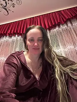 Snapshot of TomilaSi chatting on 03/09/26, 10:36 TomilaSi online show from 03/09/26, 10:36