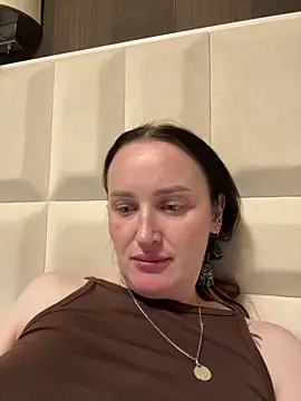 Snapshot of TomilaSi chatting on 05/04/26, 06:48 TomilaSi online show from 05/04/26, 06:48