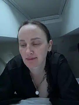 Snapshot of TomilaSi chatting on 05/11/26, 06:05 TomilaSi online show from 05/11/26, 06:05