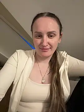 Snapshot of TomilaSi chatting on 05/27/26, 07:55 TomilaSi online show from 05/27/26, 07:55