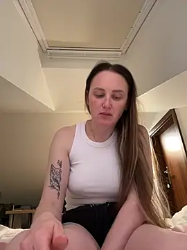 Snapshot of TomilaSi chatting on 06/09/26, 06:52 TomilaSi online show from 06/09/26, 06:52