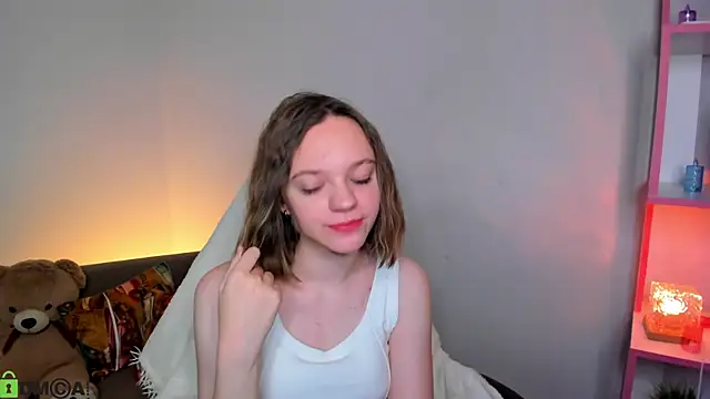 Olivia Riesz online show from 12/18/25, 01:22