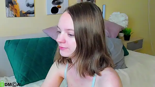 Olivia Riesz online show from 03/28/26, 01:16