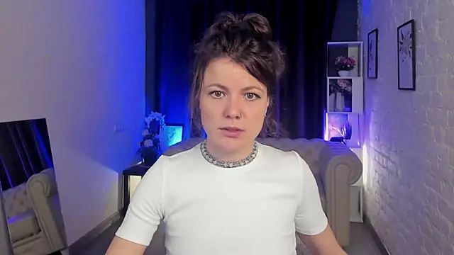 Marla Bri online show from 12/20/25, 12:45