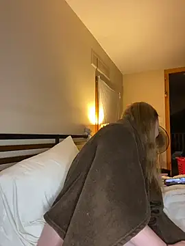 Snapshot of SmirkFans chatting on 02/03/26, 05:27 SmirkFans online show from 02/03/26, 05:27