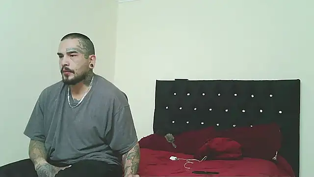 ARIA AND NICK online show from 02/01/26, 12:53