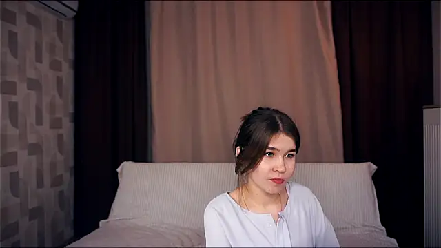 ZulaRattan online show from 12/02/25, 06:58