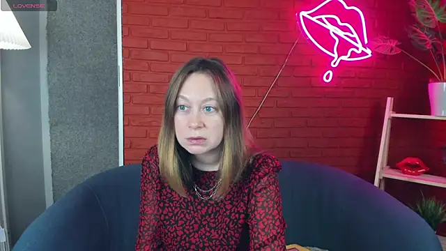 Snapshot of Brooke_lover chatting on 11/28/25, 08:33 Brooke lover online show from 11/28/25, 08:33