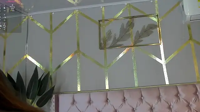 Lola saenz  online show from 01/10/26, 11:45