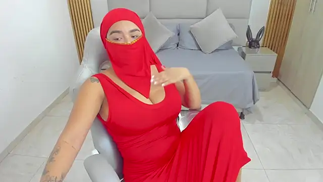 Snapshot of Raizel_kazem chatting on 11/26/25, 02:07 Raizel kazem online show from 11/26/25, 02:07