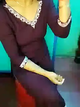 Snapshot of Myraajii chatting on 03/08/26, 09:57 Myraajii online show from 03/08/26, 09:57