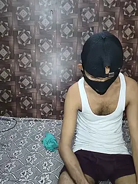 Snapshot of Sexy_komal02 chatting on 05/14/26, 01:18 Sexy komal02 online show from 05/14/26, 01:18