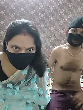 Snapshot of Sexy_komal02 chatting on 07/15/26, 04:23 Sexy komal02 online show from 07/15/26, 04:23