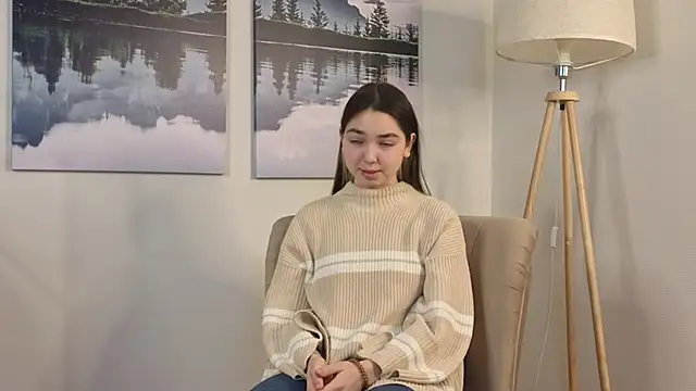 VannessaUpadhyaya online show from 11/26/25, 03:18