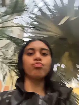 Miia moonn online show from 11/28/25, 11:02