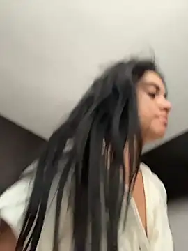 Miia moonn online show from 01/08/26, 12:29