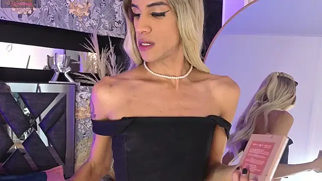 megan lenon online show from 05/11/26, 08:28
