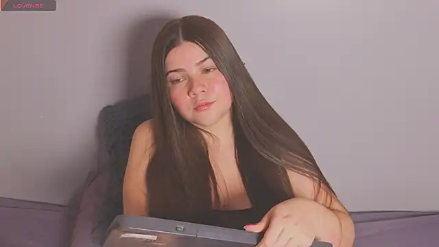 amyvans  online show from 05/19/26, 11:44