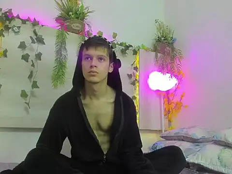 AngelSlimm online show from 12/02/25, 05:08