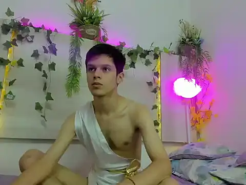 AngelSlimm online show from 12/03/25, 05:15