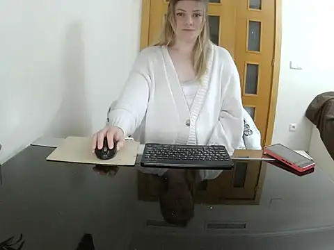 Adelyxveex online show from 12/22/25, 11:35