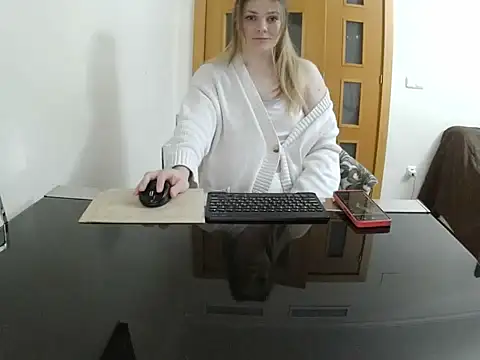 Adelyxveex online show from 01/05/26, 11:52