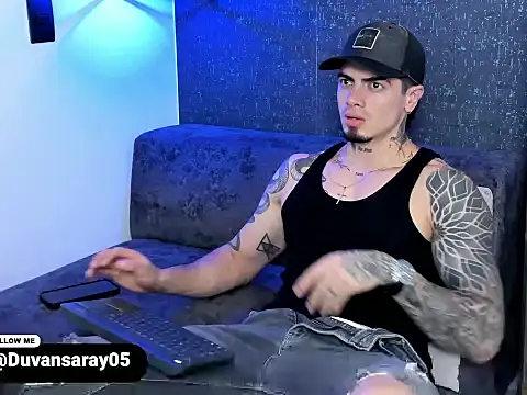 Snapshot of _mrcock__ chatting on 05/19/26, 02:07 mrcock online show from 05/19/26, 02:07