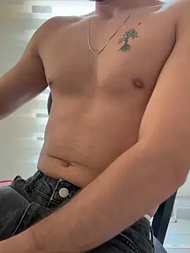 Bigefe online show from 02/25/26, 02:48