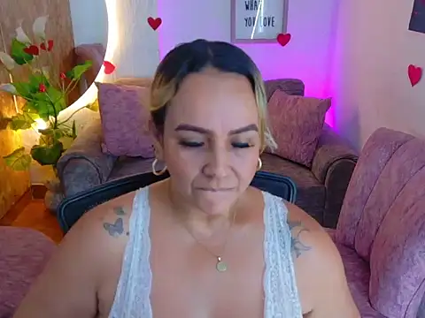 Aunty milf online show from 01/12/26, 07:08