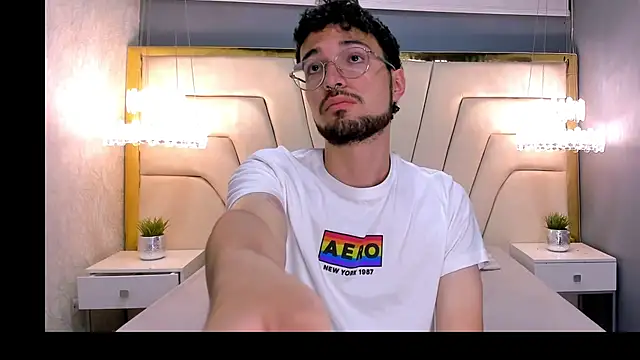 JonnyGreey online show from 11/29/25, 07:50