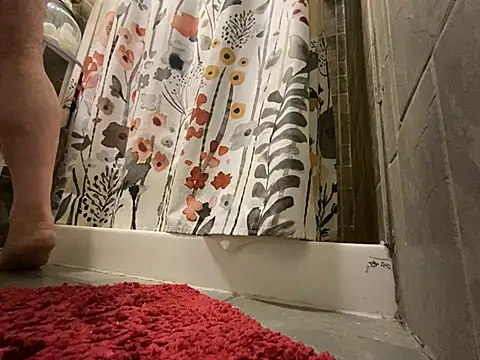 xxxenzo1 online show from 01/12/25, 11:28