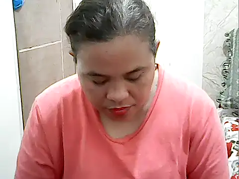 cutechubby online show from 12/05/25, 12:19