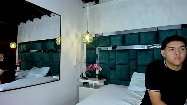  bonnyandclyde online show from 02/07/26, 01:15