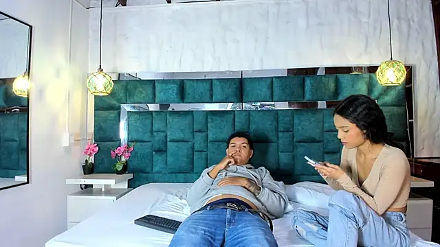  bonnyandclyde online show from 04/01/26, 12:39