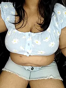 Curvy Pooja online show from 04/30/26, 08:57
