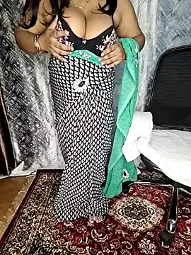 Curvy Pooja online show from 07/03/26, 05:52