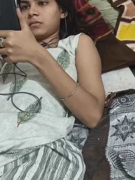 anjli 22 online show from 07/10/26, 10:07