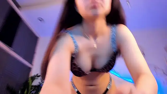 TinyBlair online show from 03/30/26, 04:24