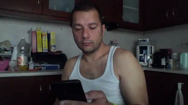 Snapshot of Billakos chatting on 05/07/26, 07:14 Billakos online show from 05/07/26, 07:14