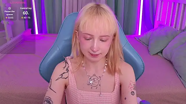 Snapshot of _Babyface_ chatting on 05/27/26, 01:30 Babyface online show from 05/27/26, 01:30