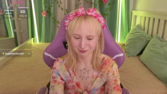 Snapshot of _Babyface_ chatting on 07/17/26, 01:07 Babyface online show from 07/17/26, 01:07