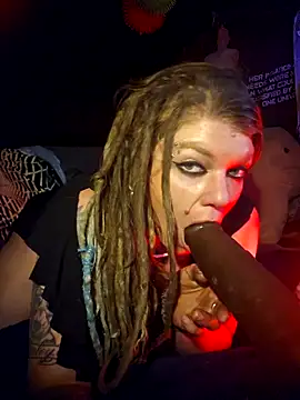 Snapshot of Horny_hippie chatting on 02/25/25, 06:36 Horny hippie online show from 02/25/25, 06:36