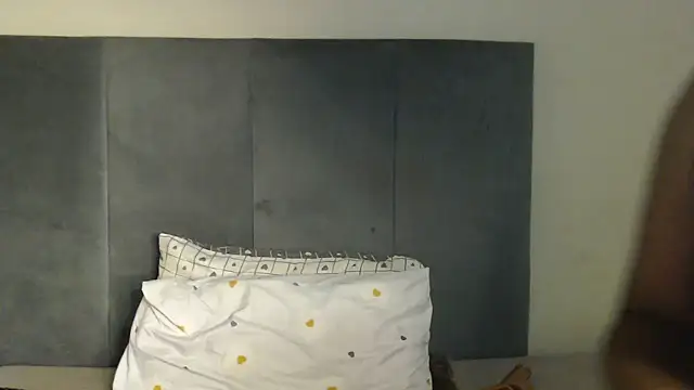 Chocolatebae86 online show from 03/19/26, 04:44