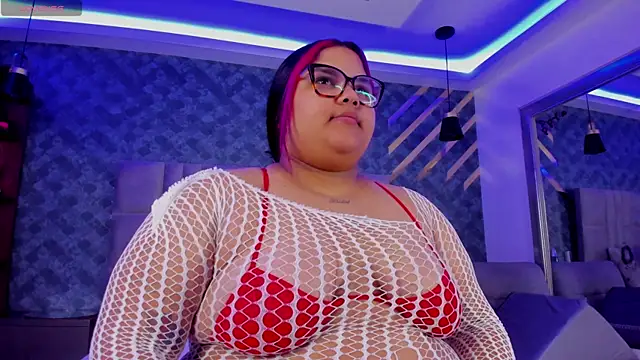 AlyzzandreRouge online show from 12/04/25, 11:41